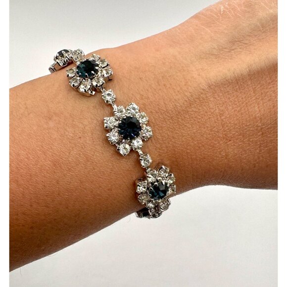 Vintage Rhinestones Flowers Tennis Style Silver Tone Bracelet - Picture 3 of 5